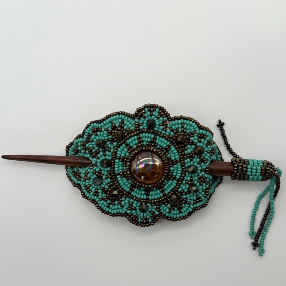 Beaded Stick Barrette in turquoise - Picture 4 of 4